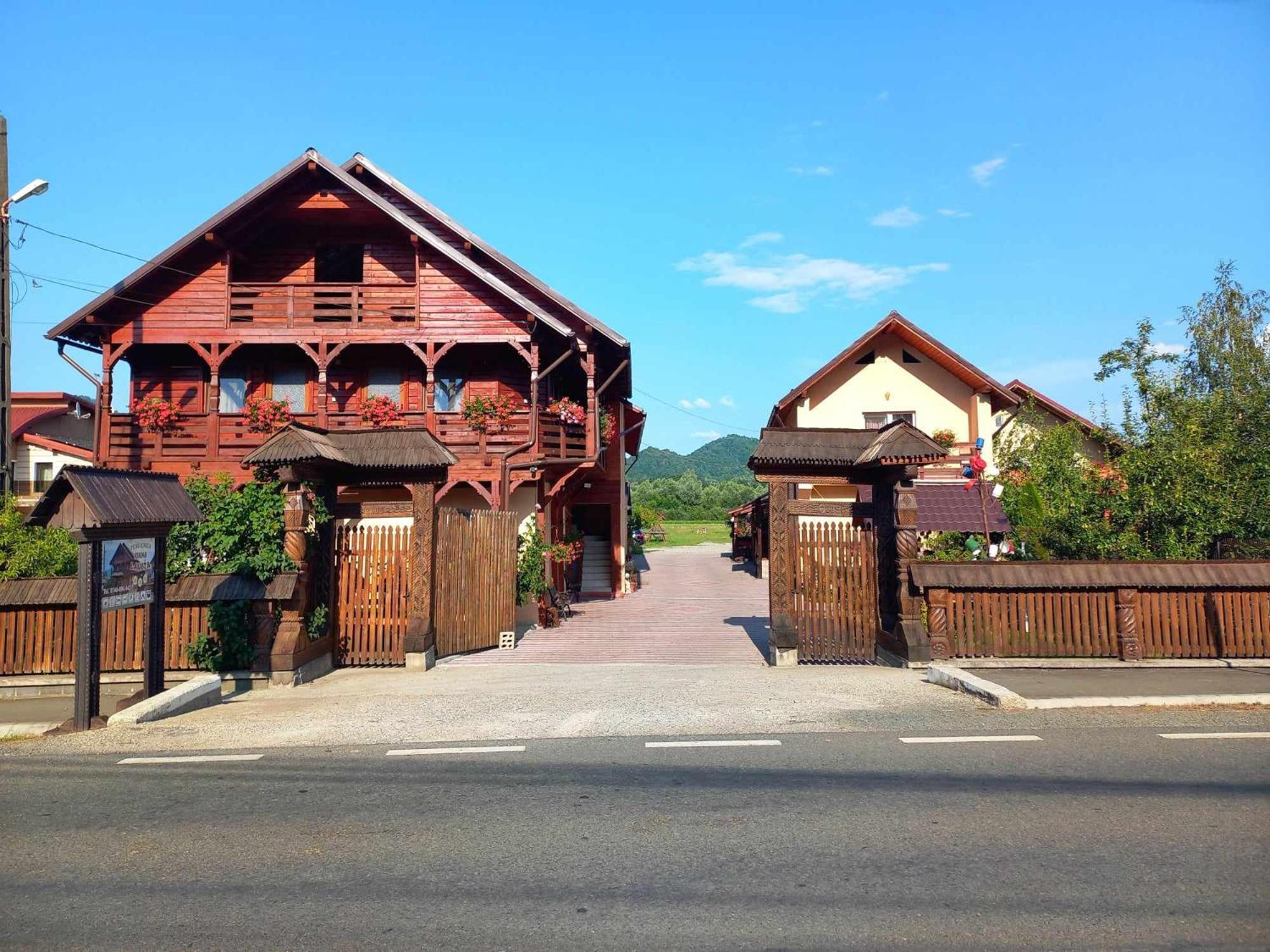 Pension Ioana Lavita Vadu Izei Exterior photo
